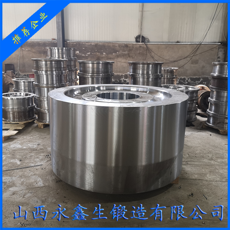 大型錐形筒體鍛件軋制成形